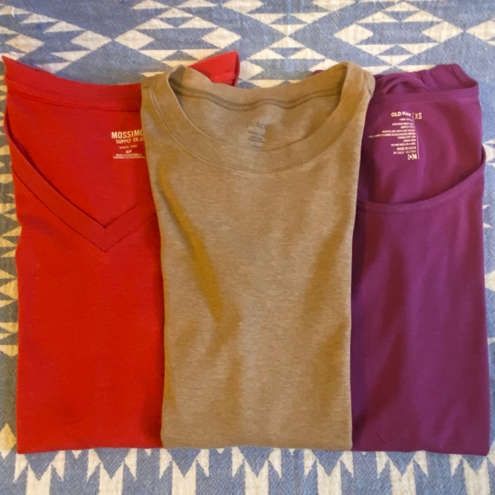 Mossimo, J Crew, & Old Navy Short Sleeve Summer T-Shirts Three Piece Bundle